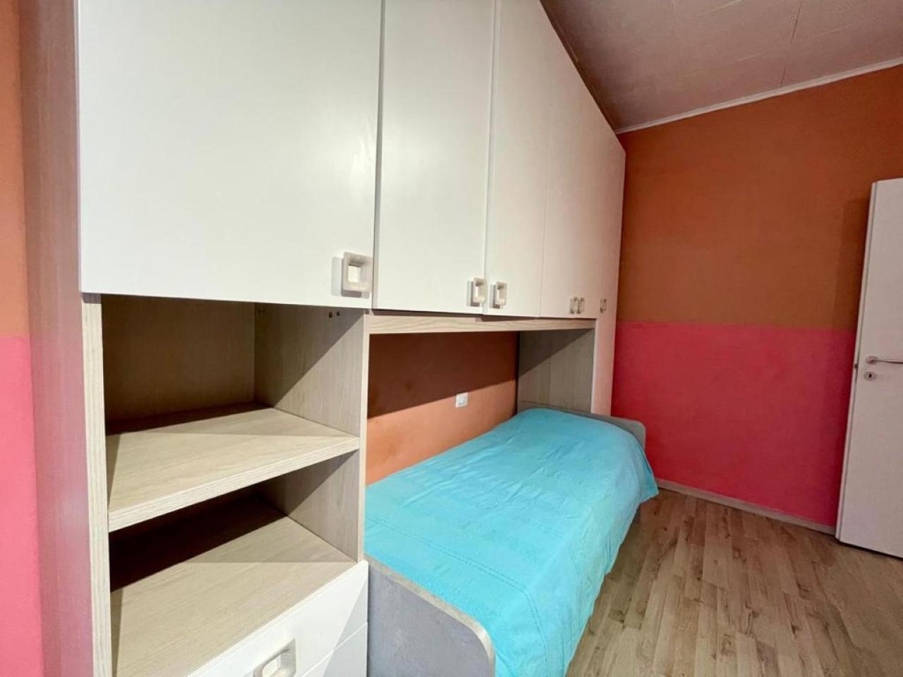 The Orange Housing In Como Kültér fotó